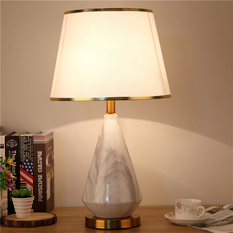 Desk Lamp - Lampada da scrivania per il soggiorno,